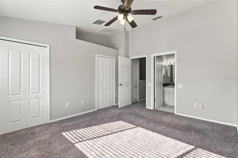 Townhouse in Wesley Chapel, Florida 2 bedrooms, 110 sq.m. № 2378990 - photo 20