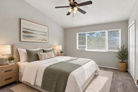 Townhouse in Wesley Chapel, Florida 2 bedrooms, 110 sq.m. № 2378990 - photo 18