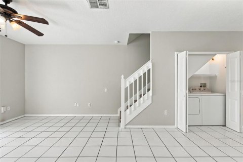 Townhouse in Wesley Chapel, Florida 2 bedrooms, 110 sq.m. № 2378990 - photo 15