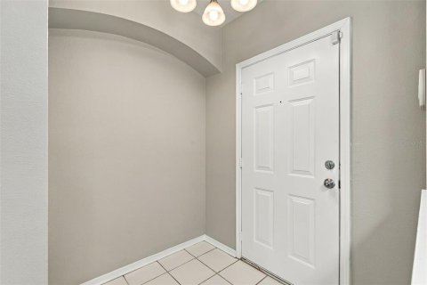 Townhouse in Wesley Chapel, Florida 2 bedrooms, 110 sq.m. № 2378990 - photo 3