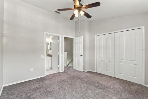 Townhouse in Wesley Chapel, Florida 2 bedrooms, 110 sq.m. № 2378990 - photo 23