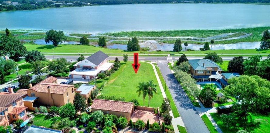 Land in Lakeland, Florida № 1871229