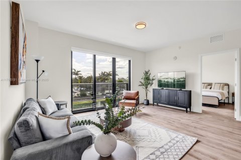 Appartement à louer à Oakland Park, Floride: 2 chambres, 95.88 m2 № 1861769 - photo 4