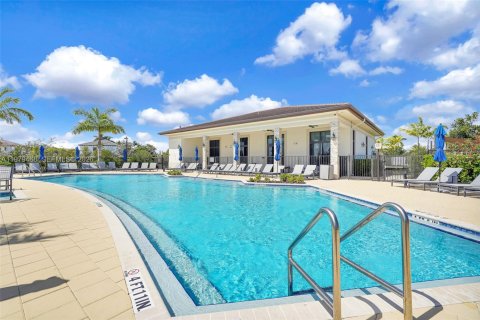 Copropriété à vendre à Miami, Floride: 3 chambres, 147.44 m2 № 2046337 - photo 26