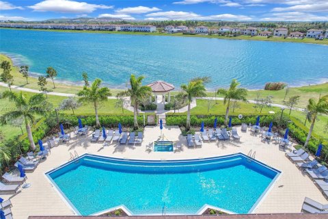 Copropriété à vendre à Miami, Floride: 3 chambres, 147.44 m2 № 2046337 - photo 15