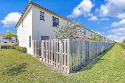 Copropriété à vendre à Miami, Floride: 3 chambres, 147.44 m2 № 2046337 - photo 18