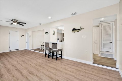 Casa en alquiler en North Port, Florida, 2 dormitorios, 134.06 m2 № 214841 - foto 13