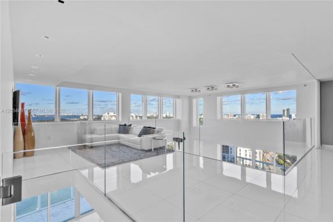 Copropriété à vendre à Miami Beach, Floride: 3 chambres, 441.29 m2 № 2084220 - photo 19