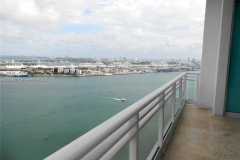 Copropriété à vendre à Miami, Floride: 2 chambres, 146.04 m2 № 2015228 - photo 10