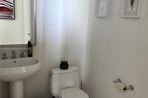 Copropriété à vendre à Miami, Floride: 2 chambres, 146.04 m2 № 2015228 - photo 15