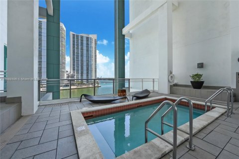 Copropriété à vendre à Miami, Floride: 2 chambres, 146.04 m2 № 2015228 - photo 9