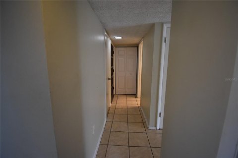 Condo in Casselberry, Florida, 2 bedrooms  № 1868856 - photo 7