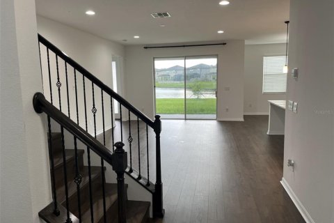 Casa en alquiler en Tampa, Florida, 5 dormitorios, 308.16 m2 № 1852994 - foto 3