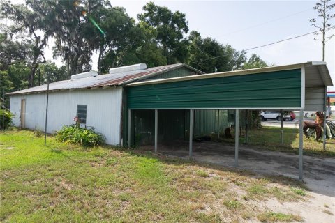 Propiedad comercial en venta en Anthony, Florida, 384.24 m2 № 2206571 - foto 4