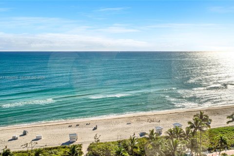 Condo à Miami Beach, Floride, 2 chambres  № 2061524