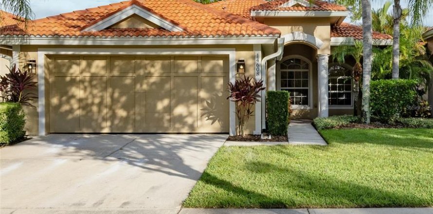 House in Tampa, Florida 3 bedrooms, 167.22 sq.m. № 1846548