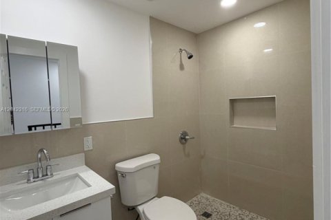 Touwnhouse à louer à Hialeah, Floride: 2 chambres, 83.61 m2 № 2184017 - photo 8