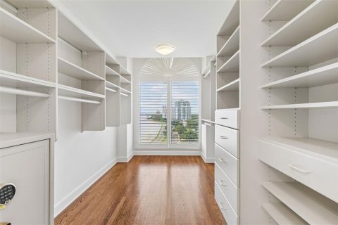 Condo in Tampa, Florida, 3 bedrooms № 2360829 - photo 5