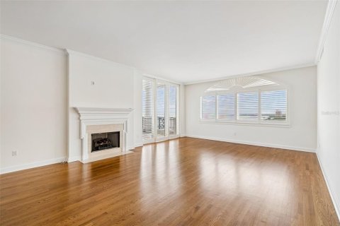 Condo in Tampa, Florida, 3 bedrooms № 2360829 - photo 10