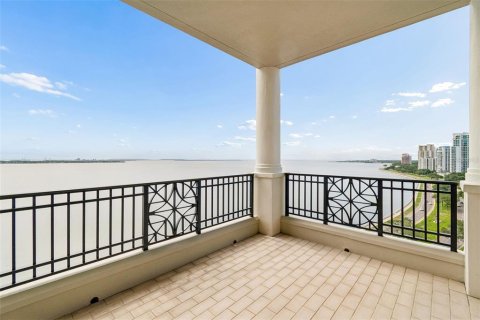 Condo in Tampa, Florida, 3 bedrooms № 2360829 - photo 7