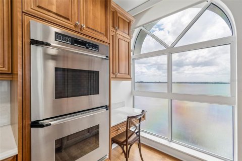 Condo in Tampa, Florida, 3 bedrooms № 2360829 - photo 22