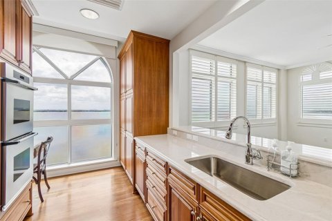 Condo in Tampa, Florida, 3 bedrooms № 2360829 - photo 21