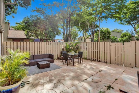 Townhouse in Lauderhill, Florida 2 bedrooms, 87.33 sq.m. № 1776476 - photo 7
