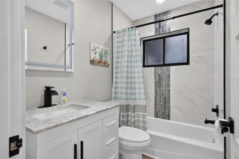 Casa en venta en Saint Petersburg, Florida, 3 dormitorios, 139.35 m2 № 2207677 - foto 17