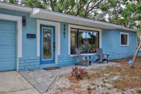Casa en venta en Saint Petersburg, Florida, 3 dormitorios, 139.35 m2 № 2207677 - foto 3