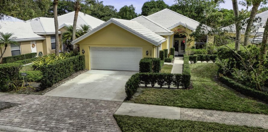 Villa ou maison à West Palm Beach, Floride 3 chambres, 183.3 m2 № 2087712
