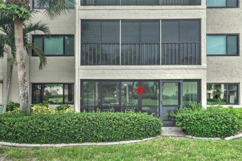 Condo in Punta Gorda, Florida, 2 bedrooms  № 1831720 - photo 3
