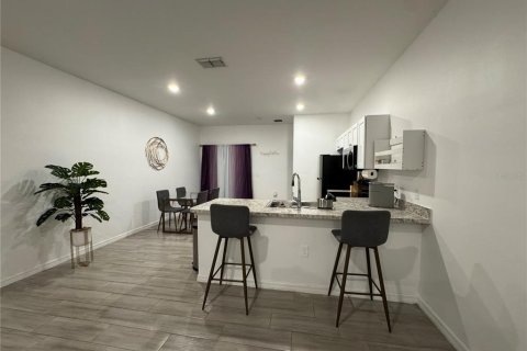 Appartement à louer à Orlando, Floride: 3 chambres, 120.77 m2 № 2201652 - photo 4