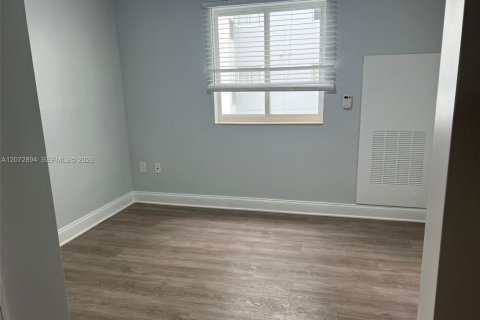 Appartement à louer à Sweetwater, Floride: 2 chambres № 2307189 - photo 5