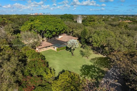 Terreno en venta en Coral Gables, Florida № 1811411 - foto 17