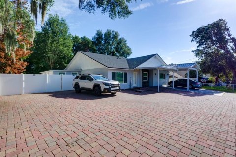 Villa ou maison à vendre à Casselberry, Floride: 4 chambres, 196.77 m2 № 2316587 - photo 4
