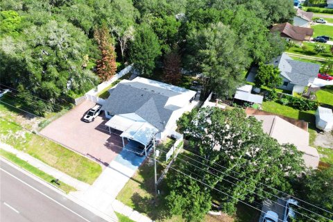 Villa ou maison à vendre à Casselberry, Floride: 4 chambres, 196.77 m2 № 2316587 - photo 3