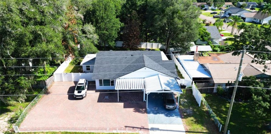 Villa ou maison à Casselberry, Floride 4 chambres, 196.77 m2 № 2316587