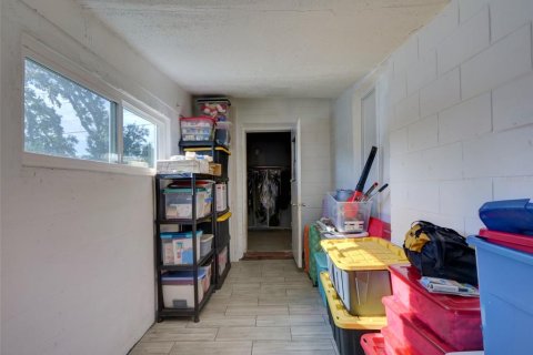 Villa ou maison à vendre à Casselberry, Floride: 4 chambres, 196.77 m2 № 2316587 - photo 29