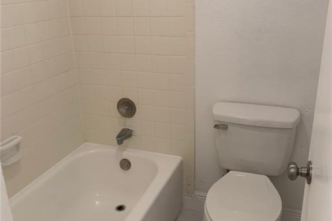 Condominio en alquiler en Orlando, Florida, 3 dormitorios, 132.48 m2 № 1785553 - foto 12