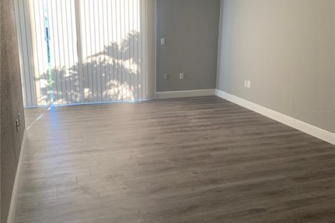 Condominio en alquiler en Orlando, Florida, 3 dormitorios, 132.48 m2 № 1785553 - foto 5