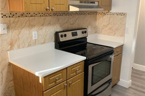 Condominio en alquiler en Orlando, Florida, 3 dormitorios, 132.48 m2 № 1785553 - foto 3