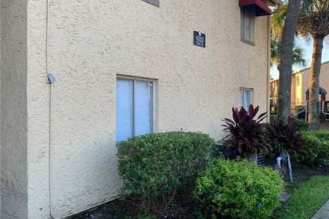 Condominio en alquiler en Orlando, Florida, 3 dormitorios, 132.48 m2 № 1785553 - foto 1