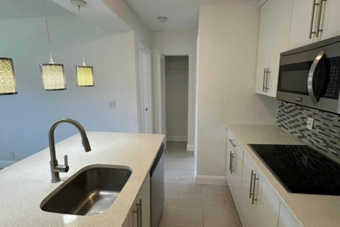 Apartamento en alquiler en Fort Lauderdale, Florida, 2 dormitorios, 1107.95 m2 № 2087929 - foto 7