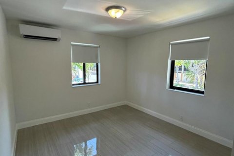 Apartamento en alquiler en Fort Lauderdale, Florida, 2 dormitorios, 1107.95 m2 № 2087929 - foto 8