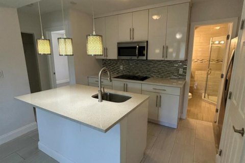 Apartamento en alquiler en Fort Lauderdale, Florida, 2 dormitorios, 1107.95 m2 № 2087929 - foto 3