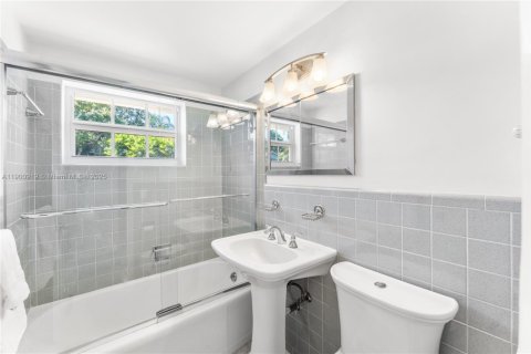 Купить виллу или дом в Форт-Лодердейл, Флорида 3 спальни, 141.3м2, № 1954978 - фото 14