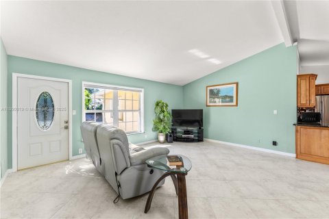 Купить виллу или дом в Форт-Лодердейл, Флорида 3 спальни, 141.3м2, № 1954978 - фото 6