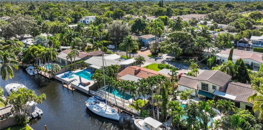 Дом в Форт-Лодердейл, Флорида 3 спальни, 141.3м2 № 1954978