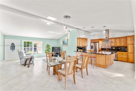 Купить виллу или дом в Форт-Лодердейл, Флорида 3 спальни, 141.3м2, № 1954978 - фото 5