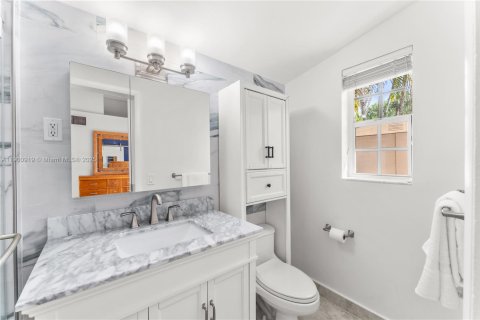 Купить виллу или дом в Форт-Лодердейл, Флорида 3 спальни, 141.3м2, № 1954978 - фото 12